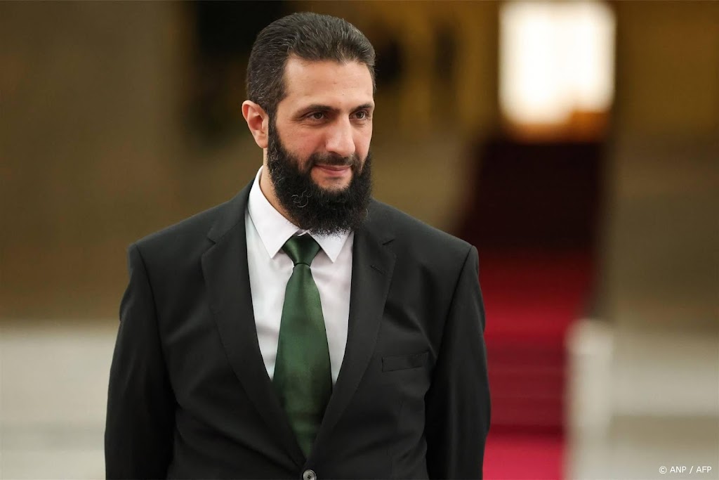 Nieuwe Syrische leider naar Saudi-Arabië