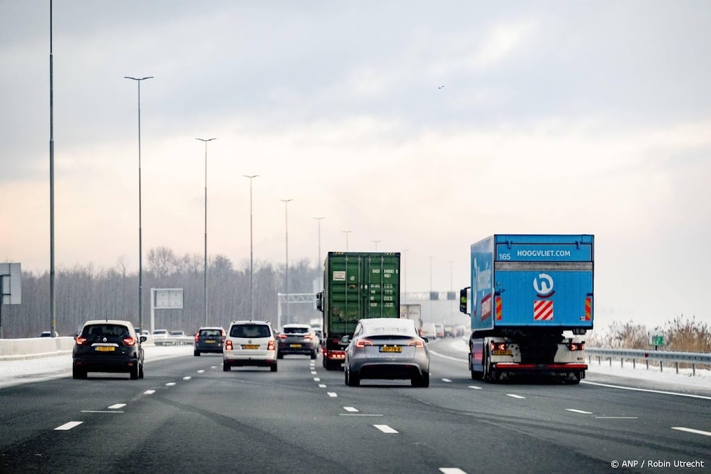 Tot in de middag code geel in het noordoosten wegens gladheid