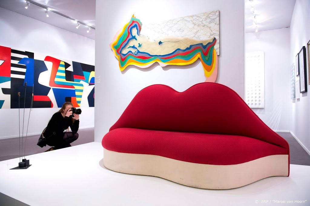 Dalí's Mae West-lippensofa uit Boijmans naar Nieuw-Zeeland