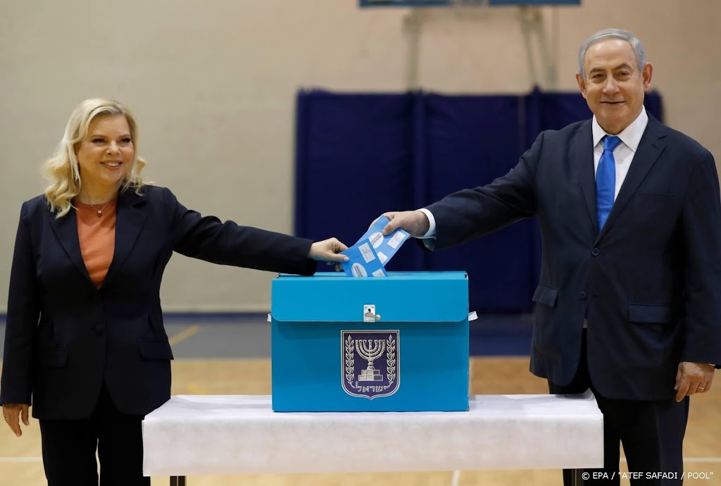 Netanyahu roept kiezers op te stemmen ondanks corona-angst