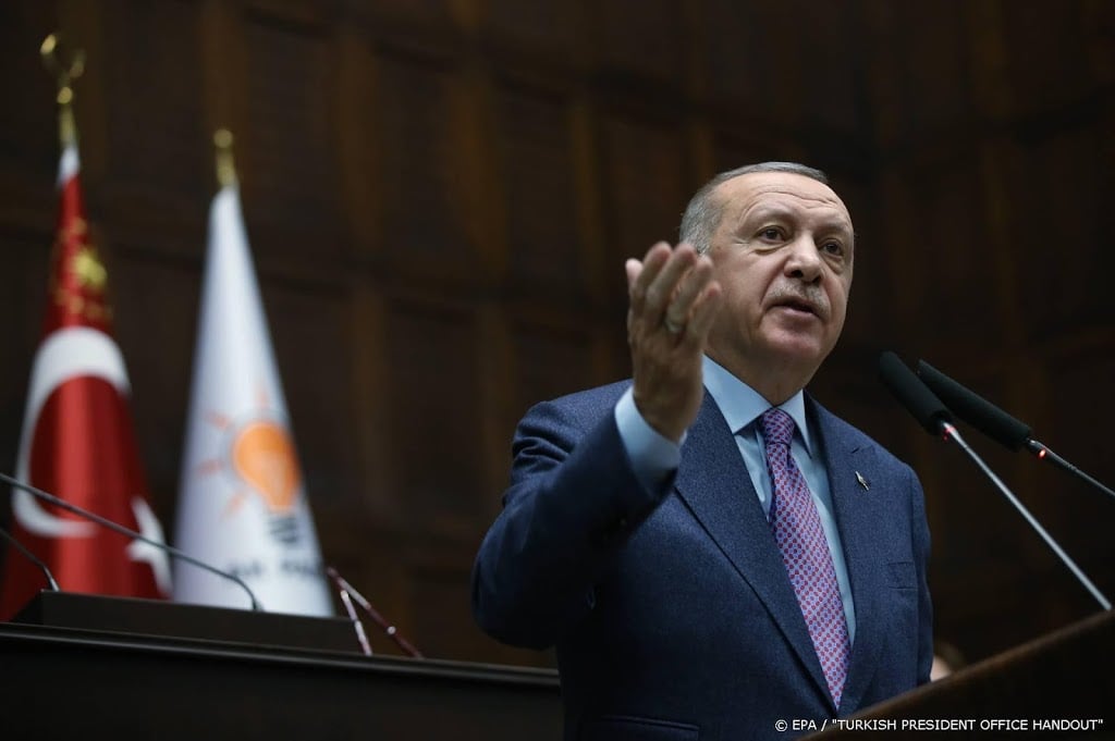 Erdogan: 'miljoenen' migranten naar Europa