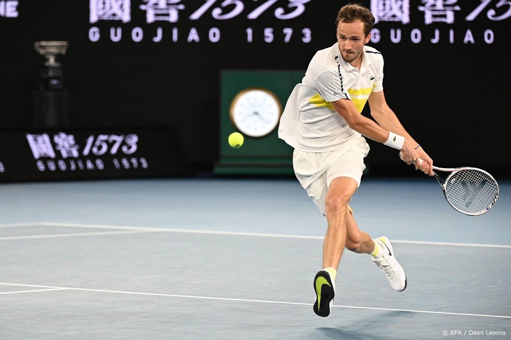 Medvedev wil na verloren finale aanval doen op Nadal in Ahoy 