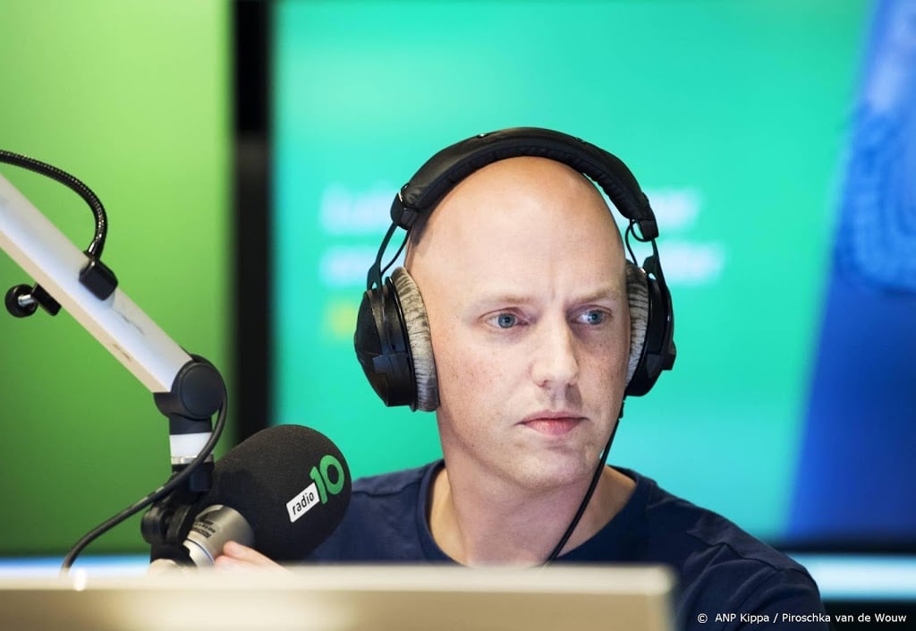 Radio 10-dj Lex Gaarthuis wordt niet vervolgd voor coronalied