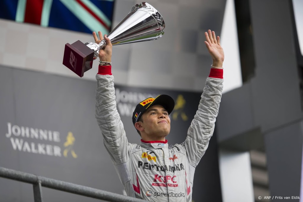 Mercedes-reserve De Vries kent zijn rol