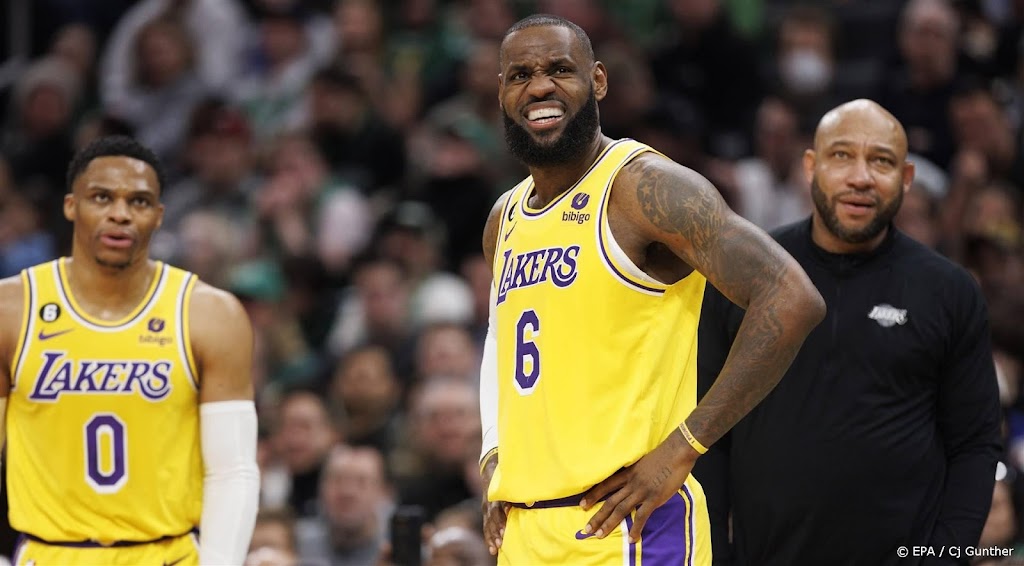 Lakers zijn vedette James nog zeker drie weken kwijt 