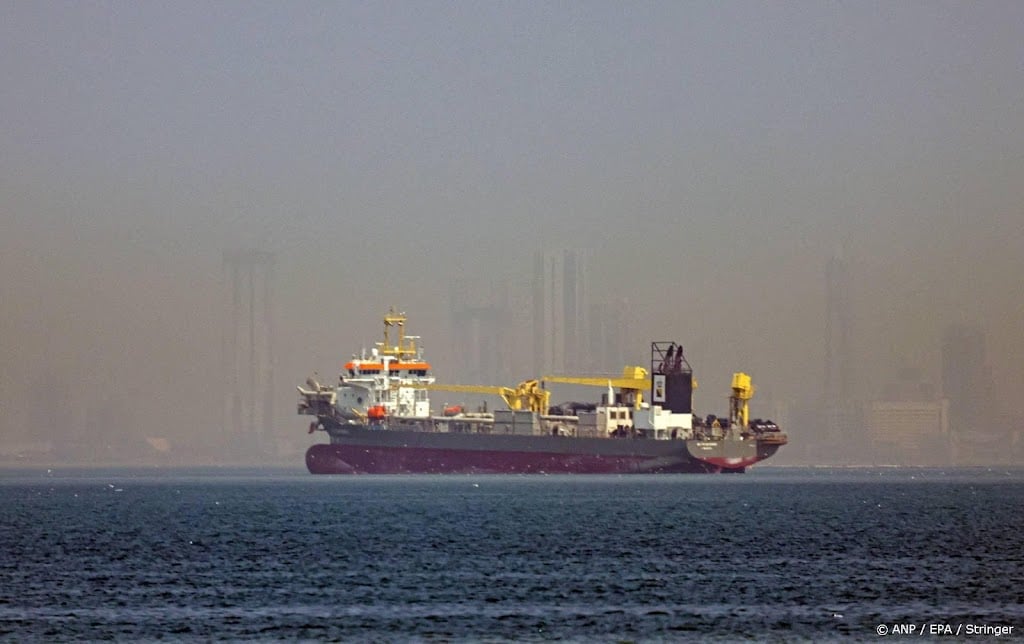 Olieproducenten kunnen 25 dagen volhouden bij blokkade, zegt bank