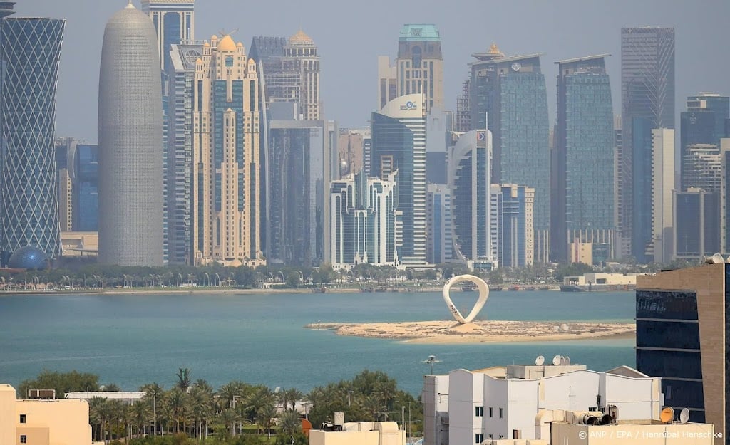 Ambassades waarschuwen Nederlanders in Golfstaten: blijf binnen