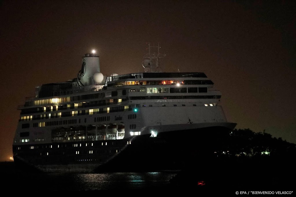 'VS evacueren passagiers vanaf cruiseschip Zaandam'