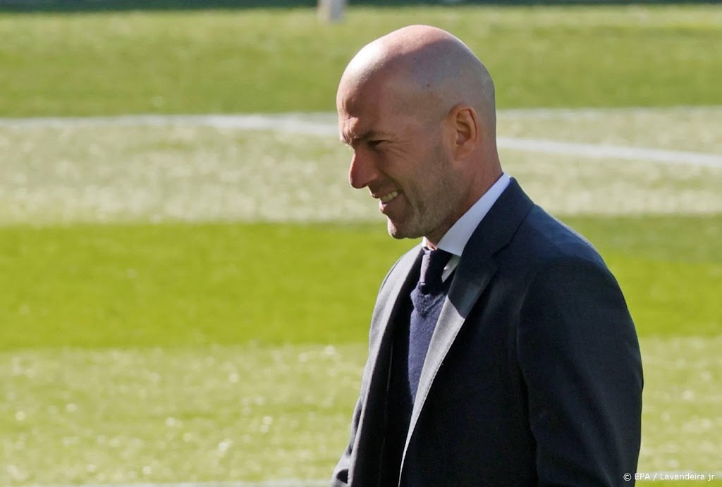 Zidane verwijt Spaanse bond niets na blessure Ramos