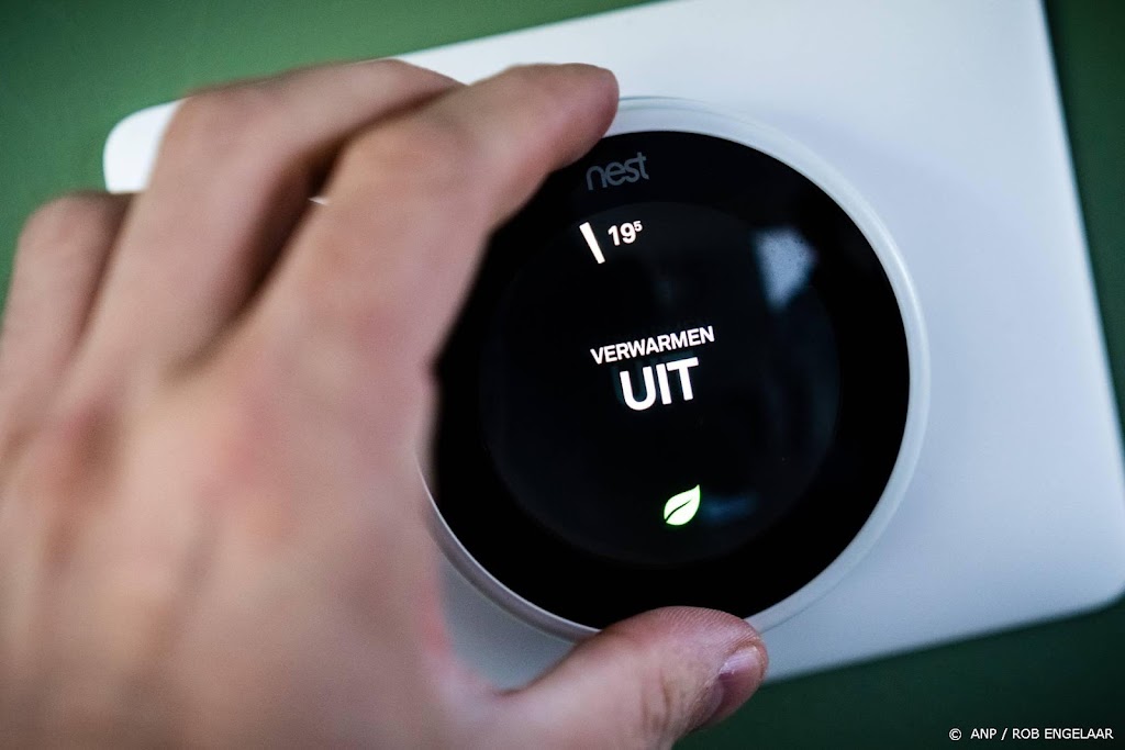 Overheid roept op thermostaat lager te zetten, doet dat zelf ook