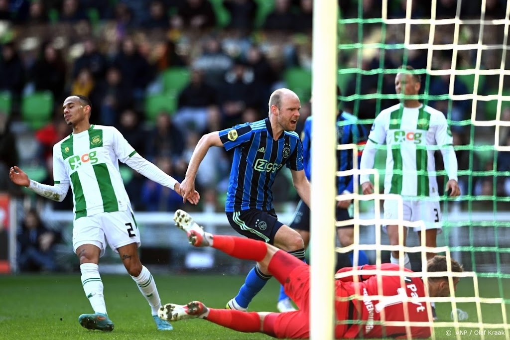 Koploper Ajax boekt weer een moeizame zege in Eredivisie