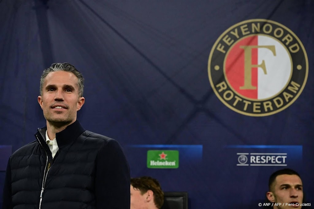 Feyenoord tegen FC Groningen met Trauner en Hartman op de bank