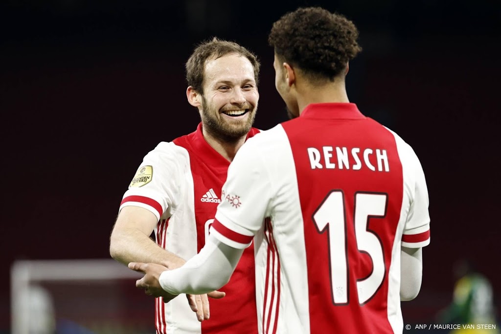 Blind viert zesde landstitel met Ajax en nadert Cruijff en Swart