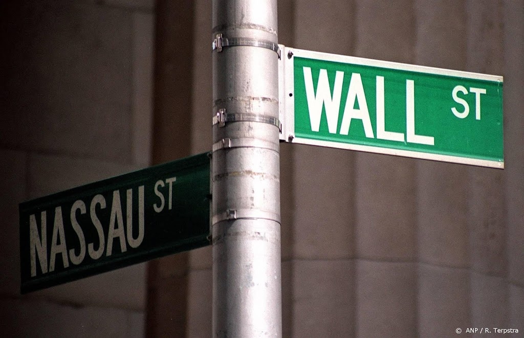 Beurzen New York eindigen lager, kleinere banken verliezen fors
