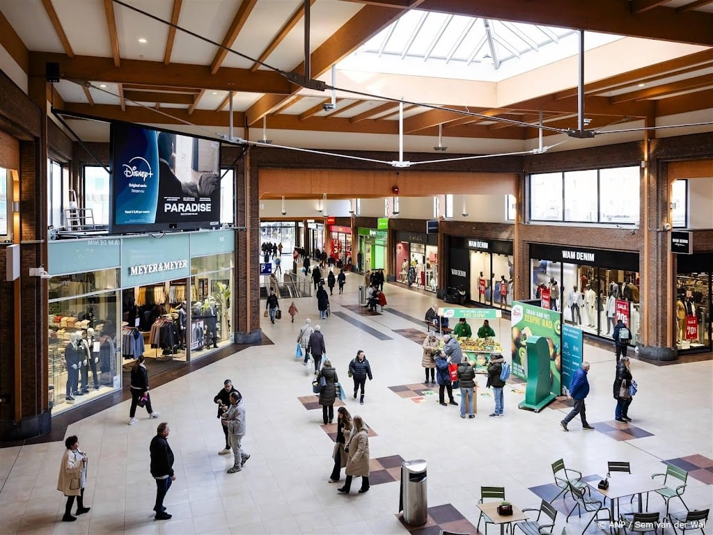 Bedrijvigheid Nederlandse industrie krimpt opnieuw