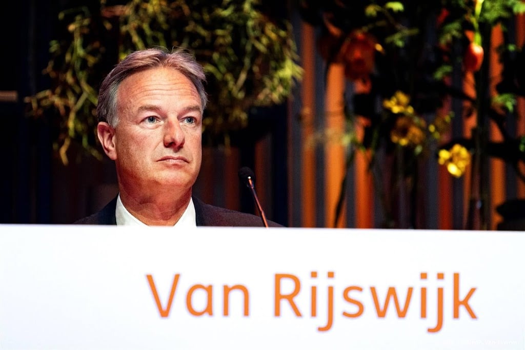 Topman ING: wijs dat minister nog eens naar bonusregels kijkt