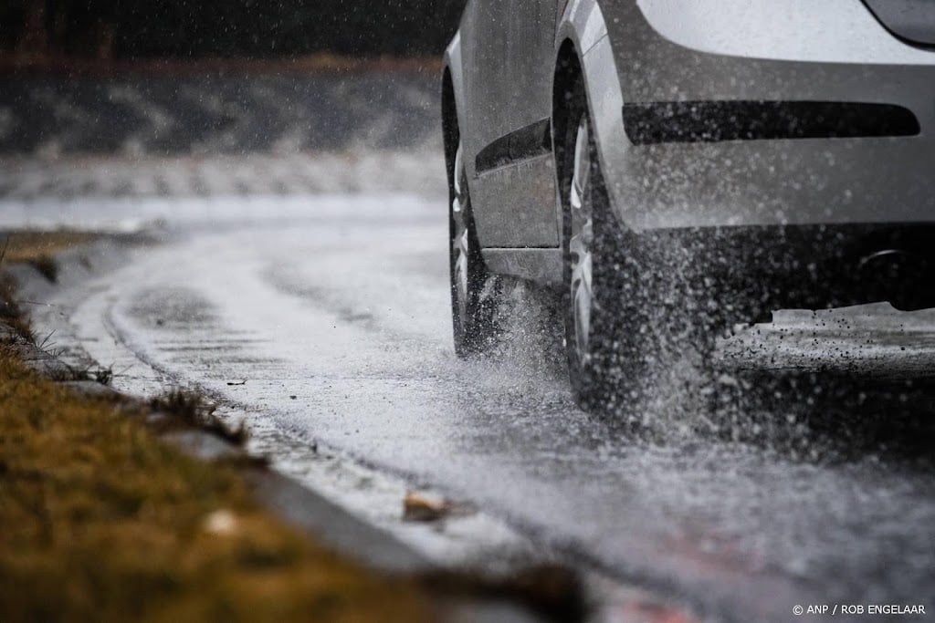 Onweersbuien zorgen lokaal voor overlast