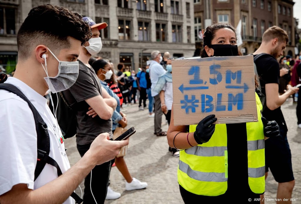 Hoogleraar virologie: betogers moeten goed op gezondheid letten