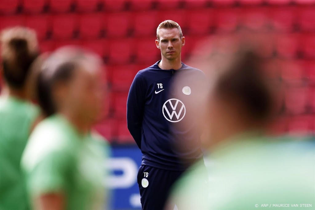 Trainer Stroot ziet in finale kansen voor voetbalsters Wolfsburg