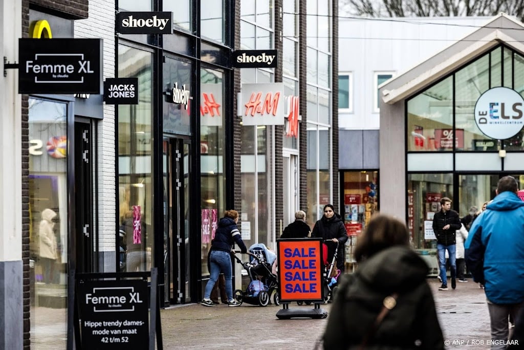 Detailhandel zet ruim 4 procent meer om, ook volume stijgt