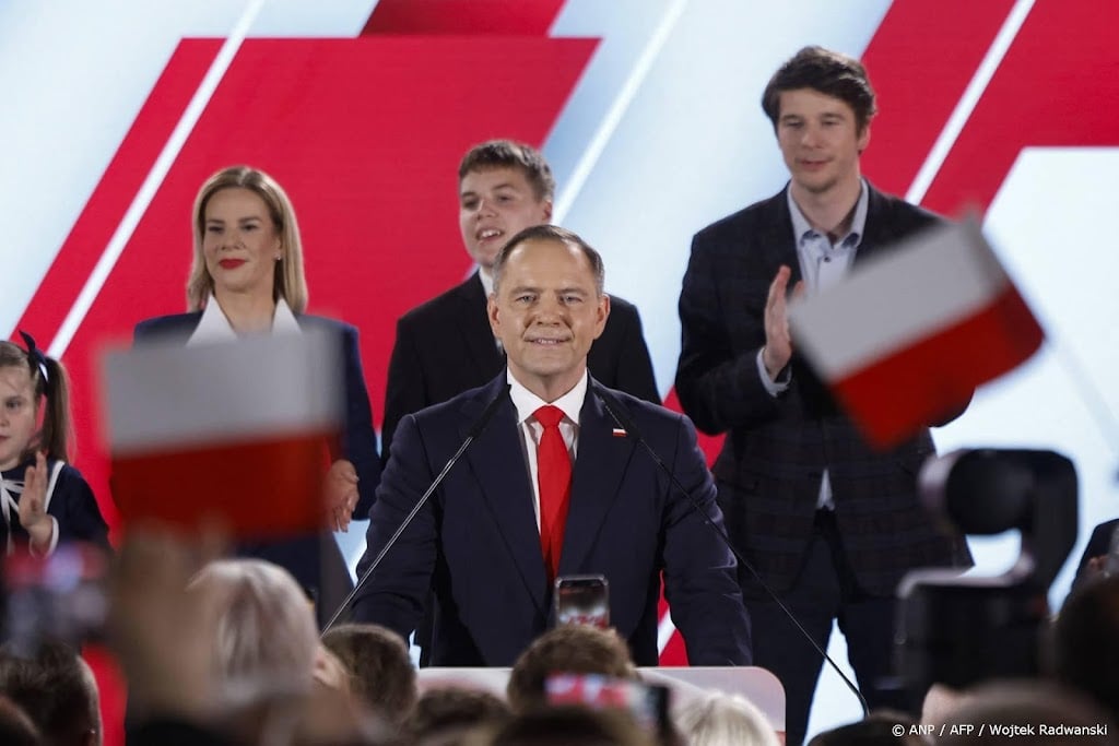 Nationalist Nawrocki wint Poolse presidentsverkiezingen