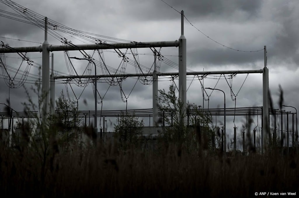 Netbeheerders beloven ACM meer actie tegen overvol stroomnet