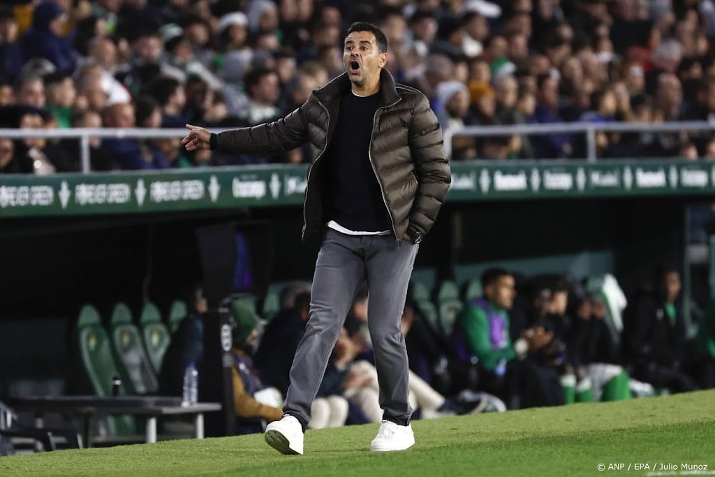 Ajax bevestigt komst Spaanse trainer Míchel voor twee seizoenen