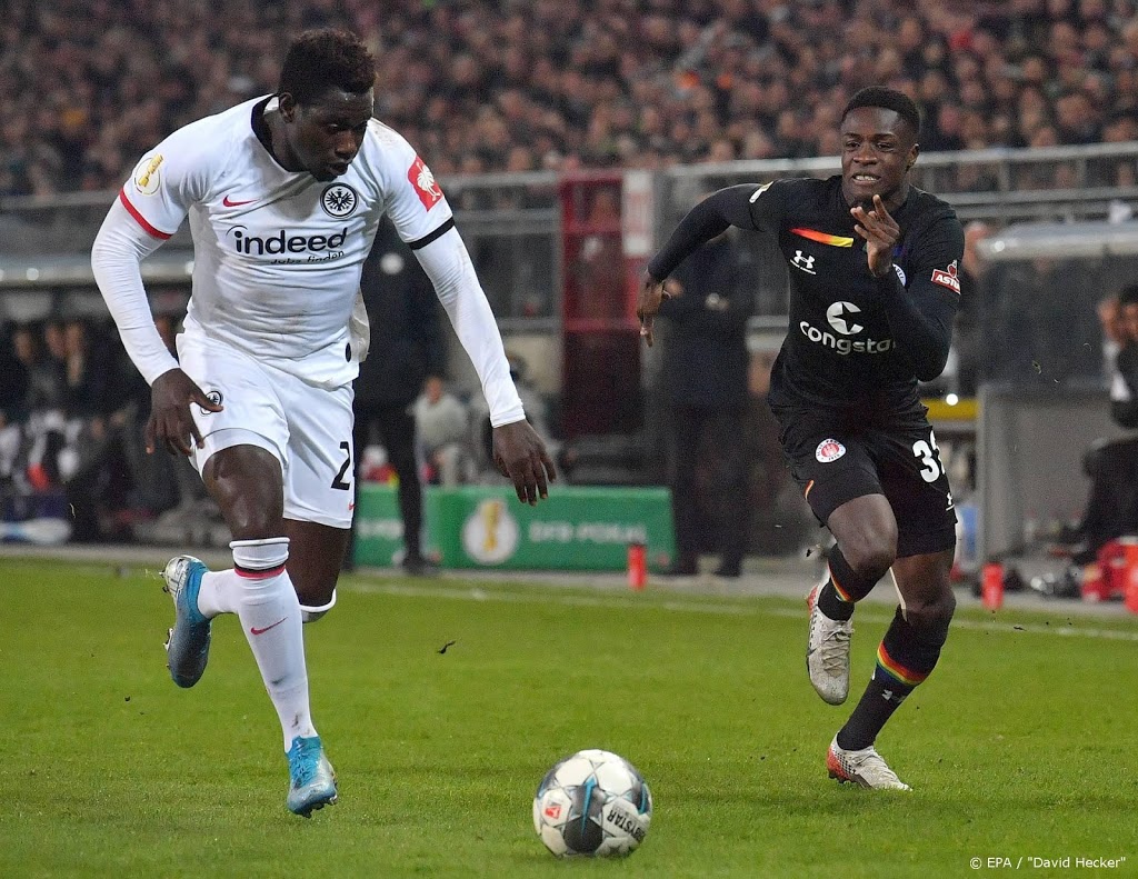 Feyenoord neemt aanvaller Conteh over van Sankt Pauli