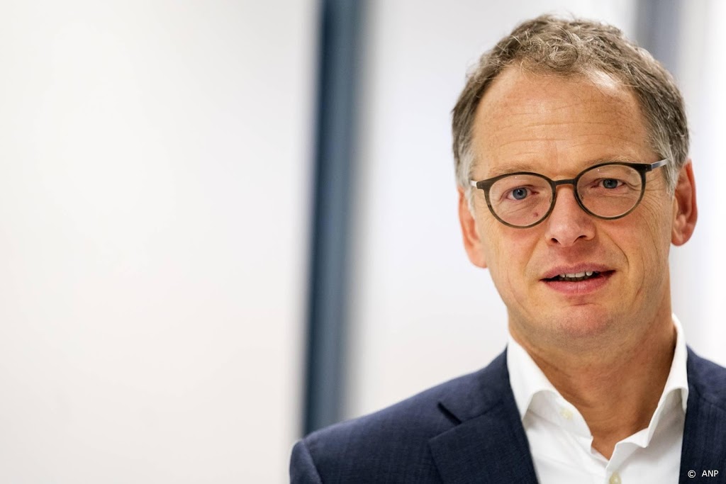Ontslagen directeur de Volksbank eist miljoenencompensatie