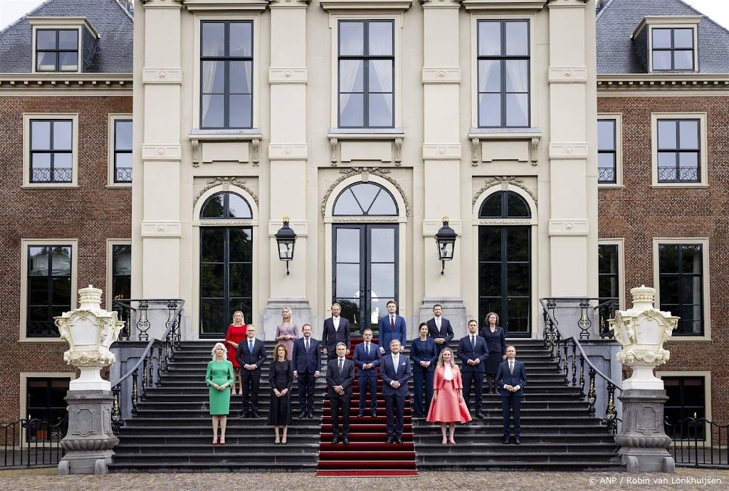 Kabinet wil regeerprogramma begin september af hebben