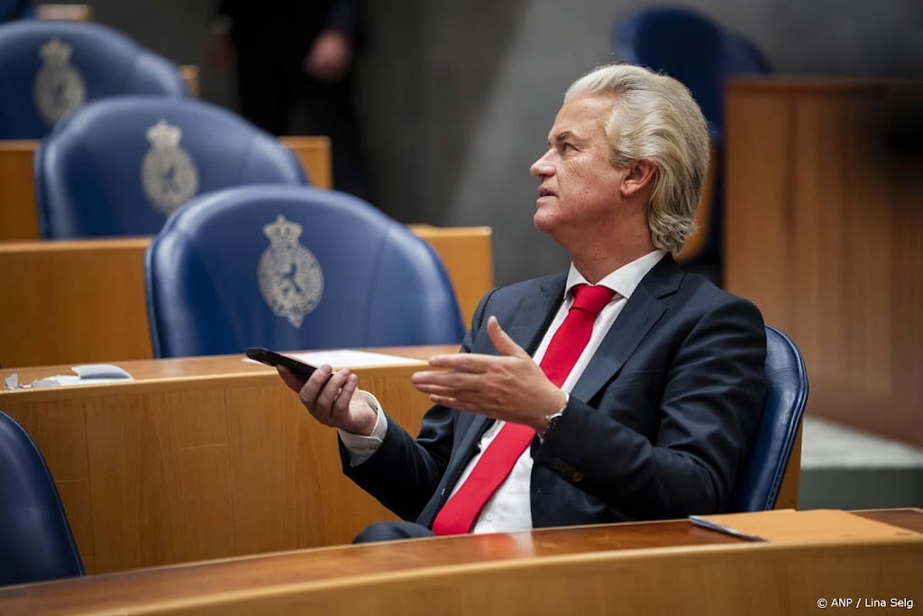 PVV stemt voor beide asielwetsvoorstellen, zegt Wilders