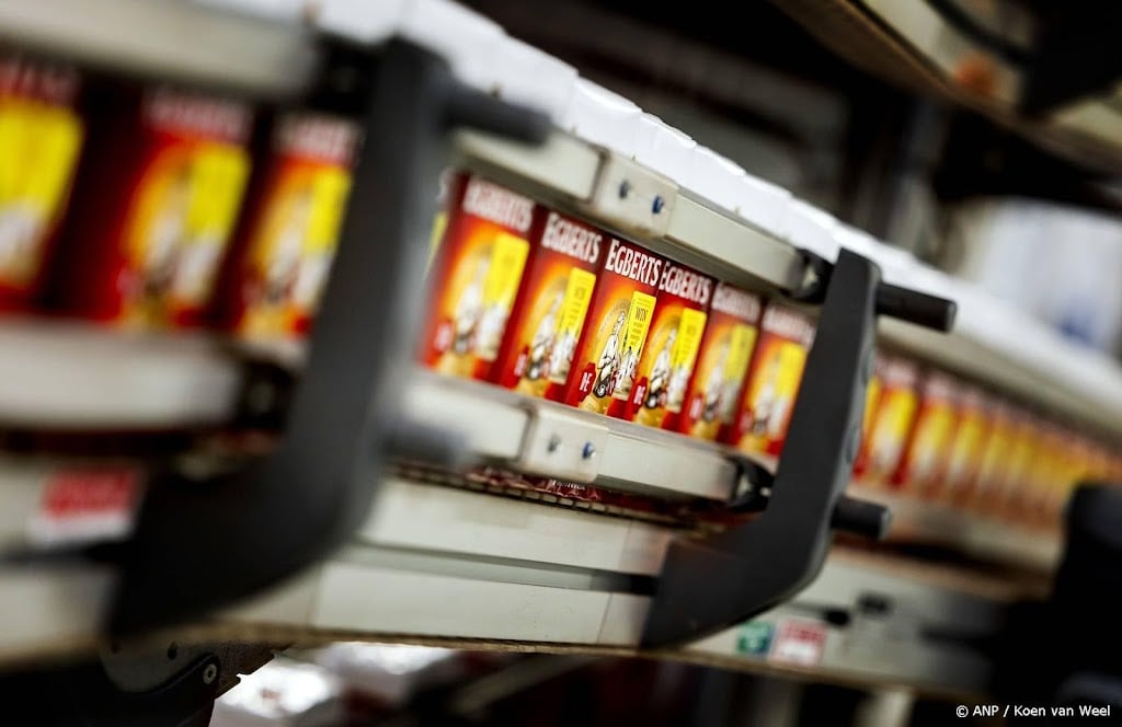 Opnieuw dreigen lege Douwe Egberts-schappen in supermarkten