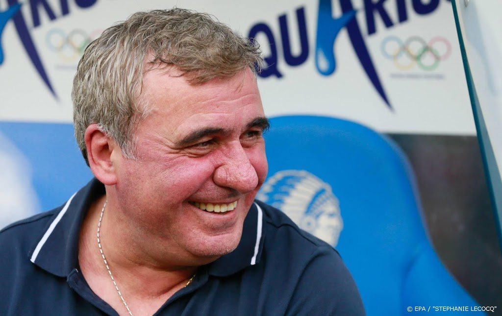 Hagi stapt op als coach van voetbalclub Viitorul
