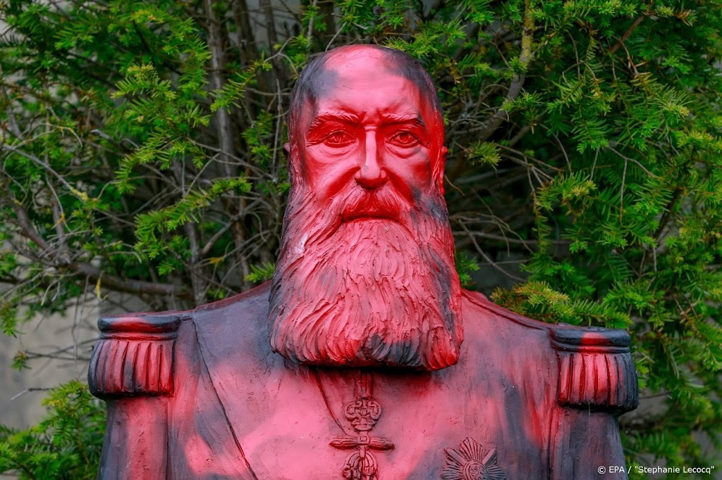 Beeld Leopold II bij Afrikamuseum opnieuw beklad