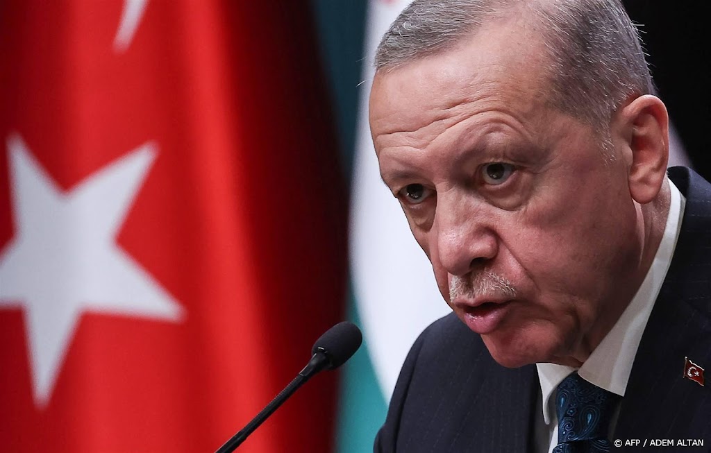 President Erdogan belt met Poetin die Turkije gaat bezoeken 