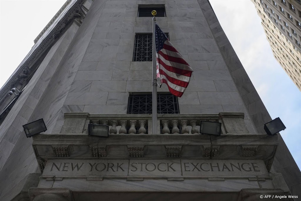 Wall Street fors omlaag na verlaging kredietrating VS door Fitch