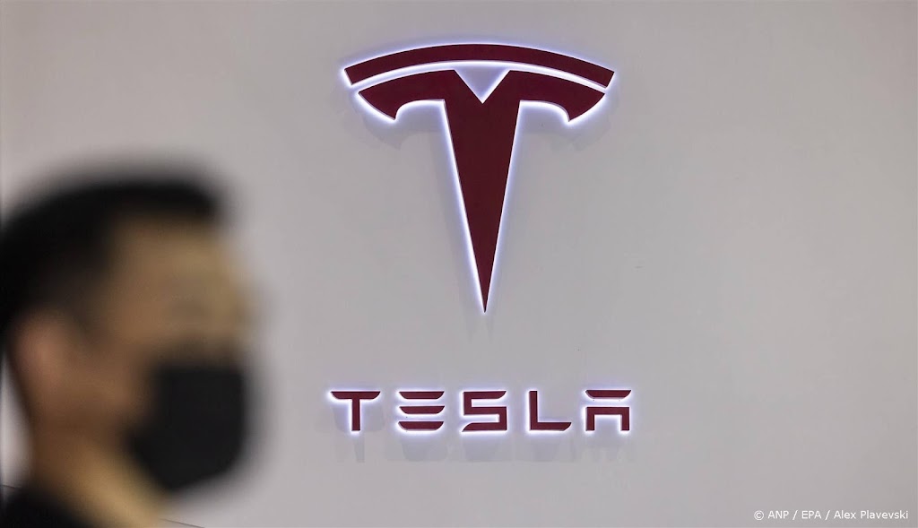 Tesla levert meer auto's uit fabriek Shanghai