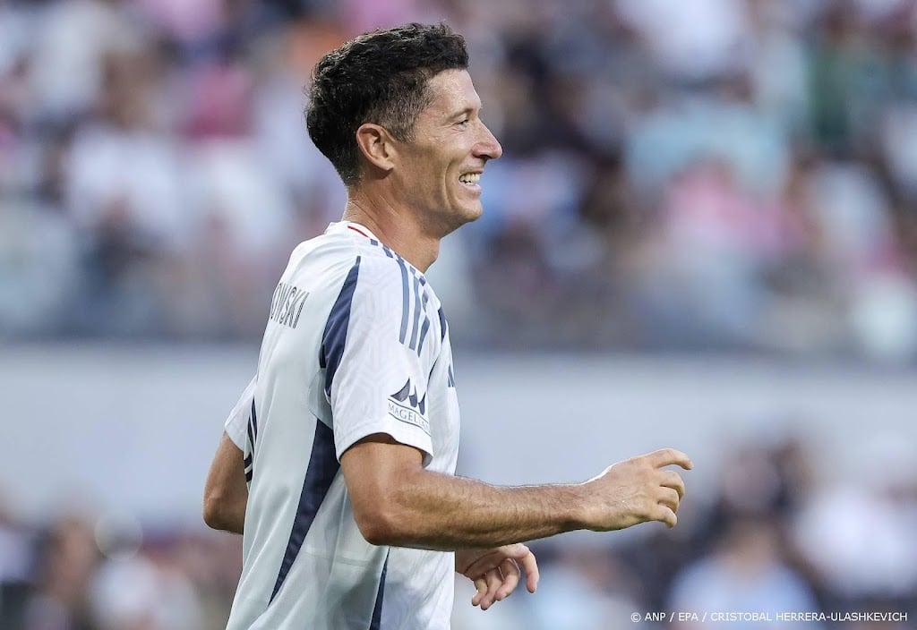 Lewandowski maakt eerste twee doelpunten in MLS voor Chicago Fire