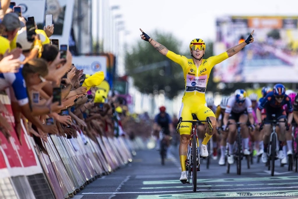 Wiebes is als sprintster in Tour de France Femmes klasse apart