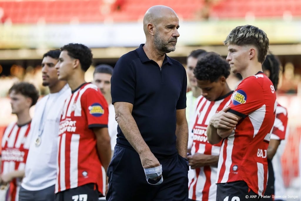 Trainer Bosz tevreden over verdedigend PSV in eerste helft