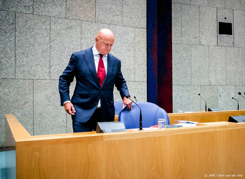 Grapperhaus treft kritische Kamer in coronadebat