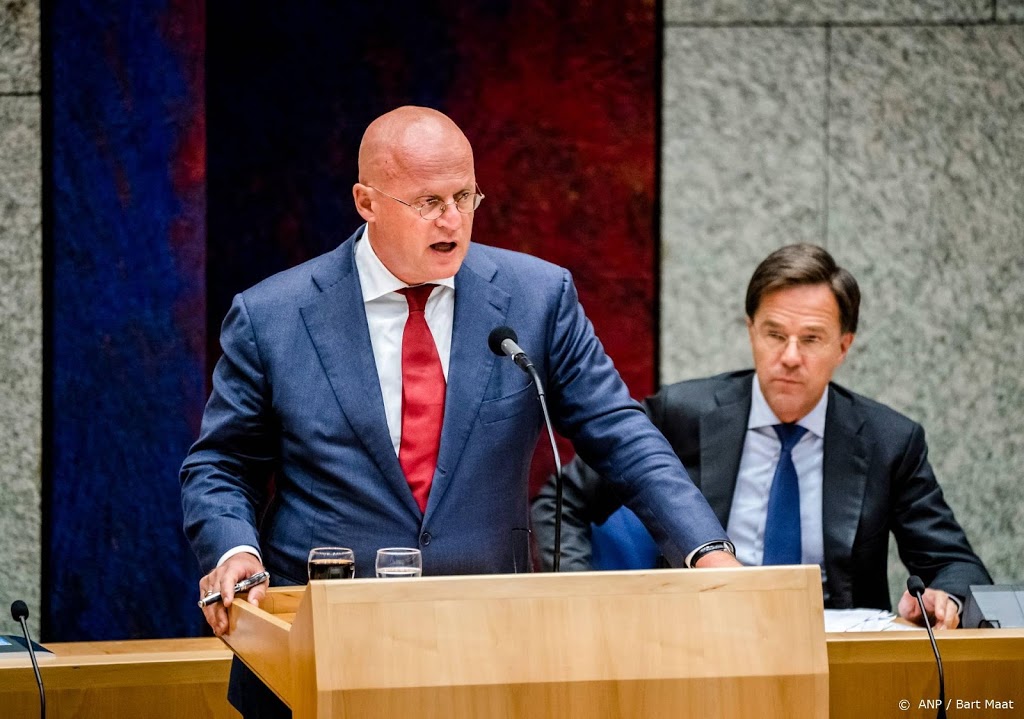 Emotionele Grapperhaus opnieuw door stof om bruiloft