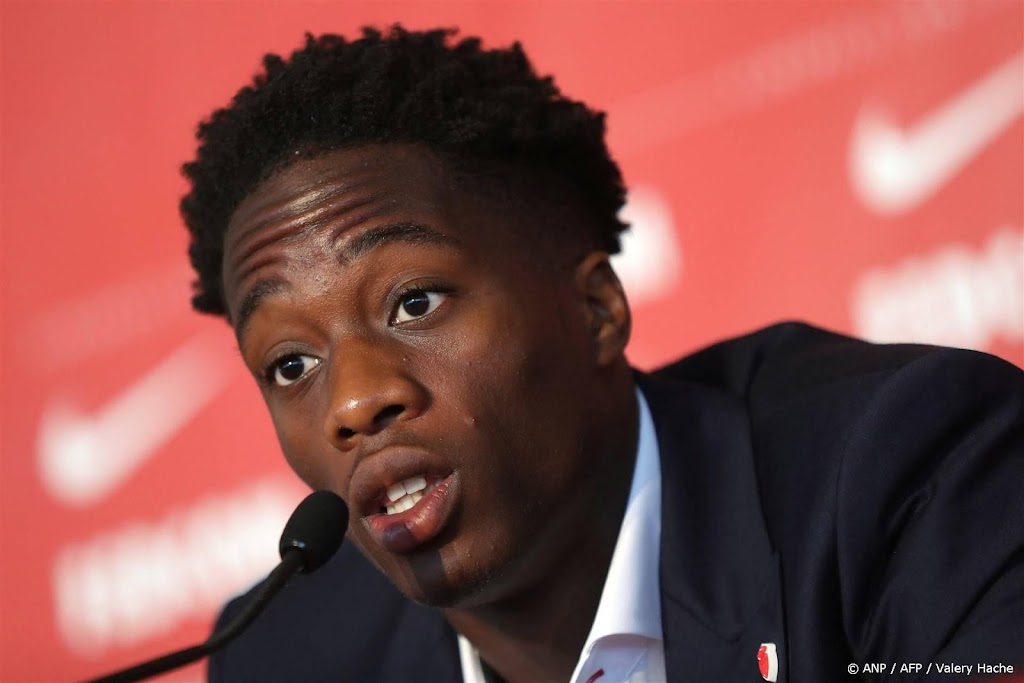 NAC Breda haalt verdediger Kongolo terug naar Eredivisie