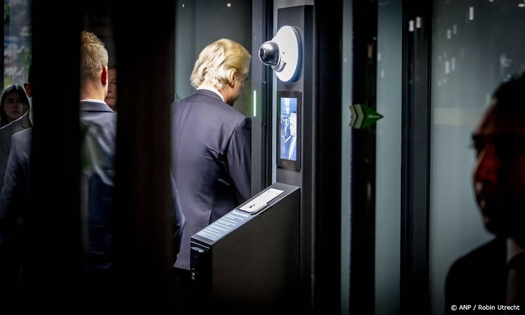 Geen verdachte en advocaat in rechtbank, wel slachtoffer Wilders