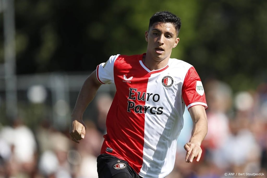 Fortuna Sittard huurt Bullaude van Feyenoord