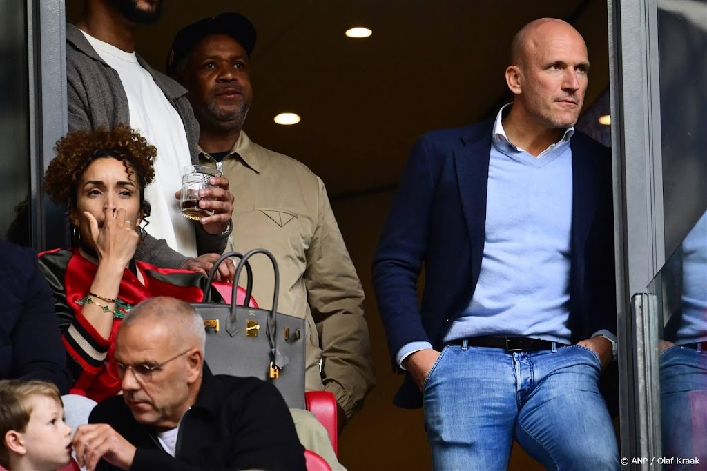 Technisch directeur Kroes ontevreden over transferperiode Ajax