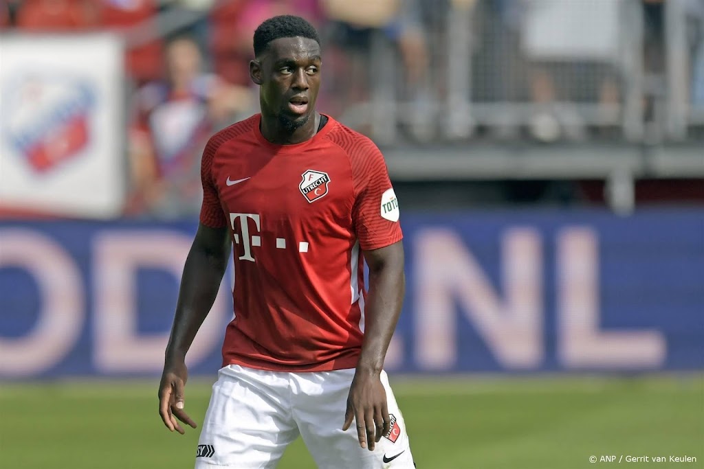 Heracles Almelo ontbindt contract verdediger Mokono