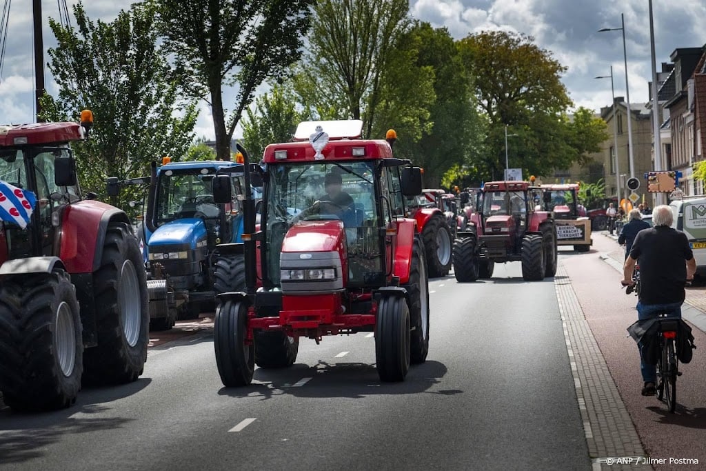 Twee boeren bekeurd om afplakken kenteken bij protest Leeuwarden