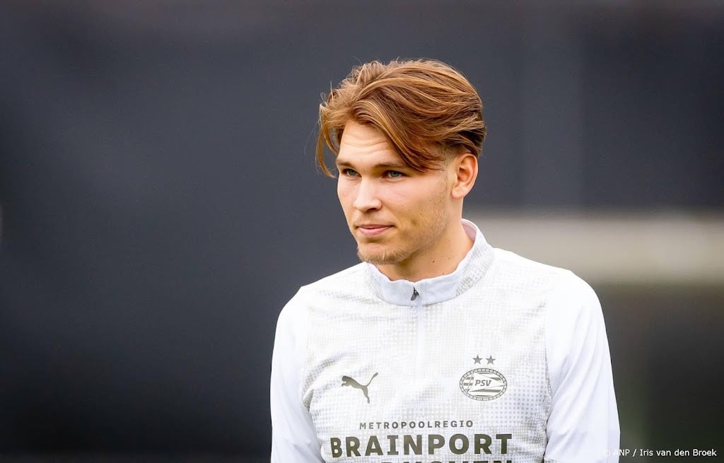 PSV bereikt akkoord met Celtic over 19-jarige Van den Berg