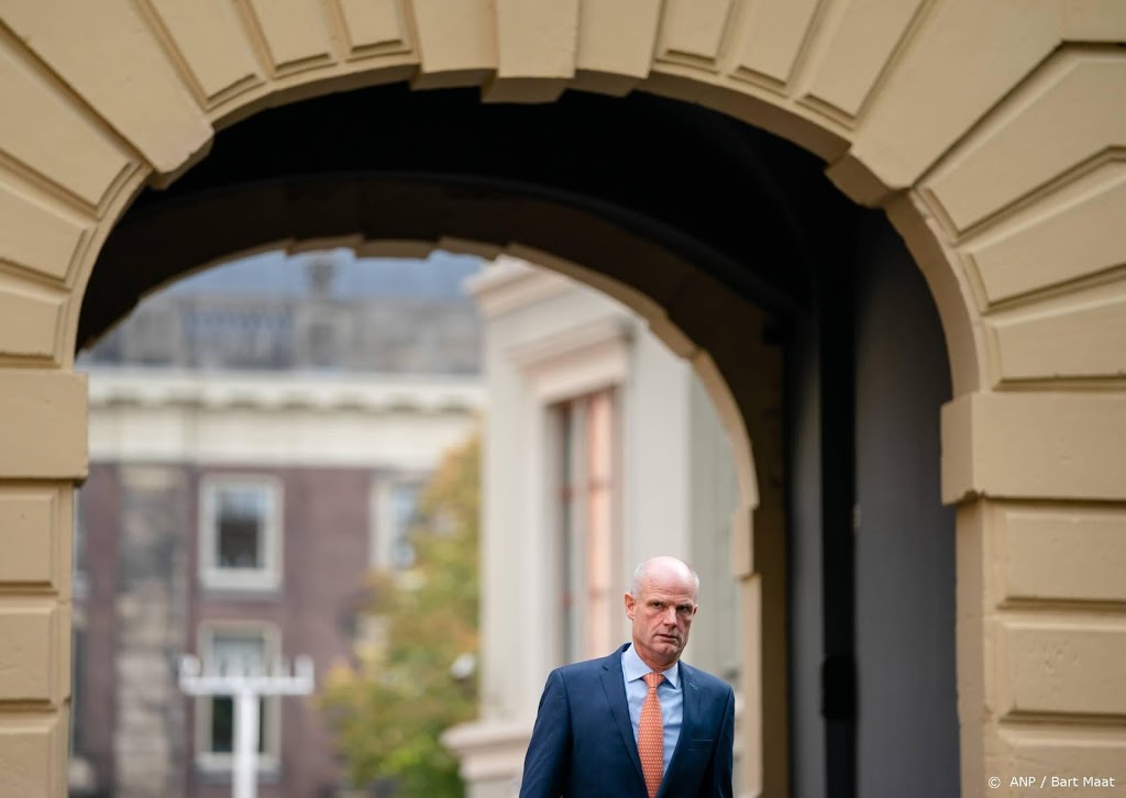 Rutte: kabinet wenst met corona besmette Trump beterschap